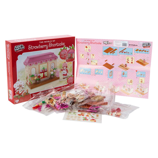 Strawberry Shortcake Bakery Snap & Switch Set
